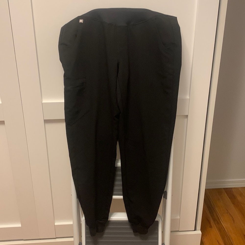 Figs black maternity jogger scrubs